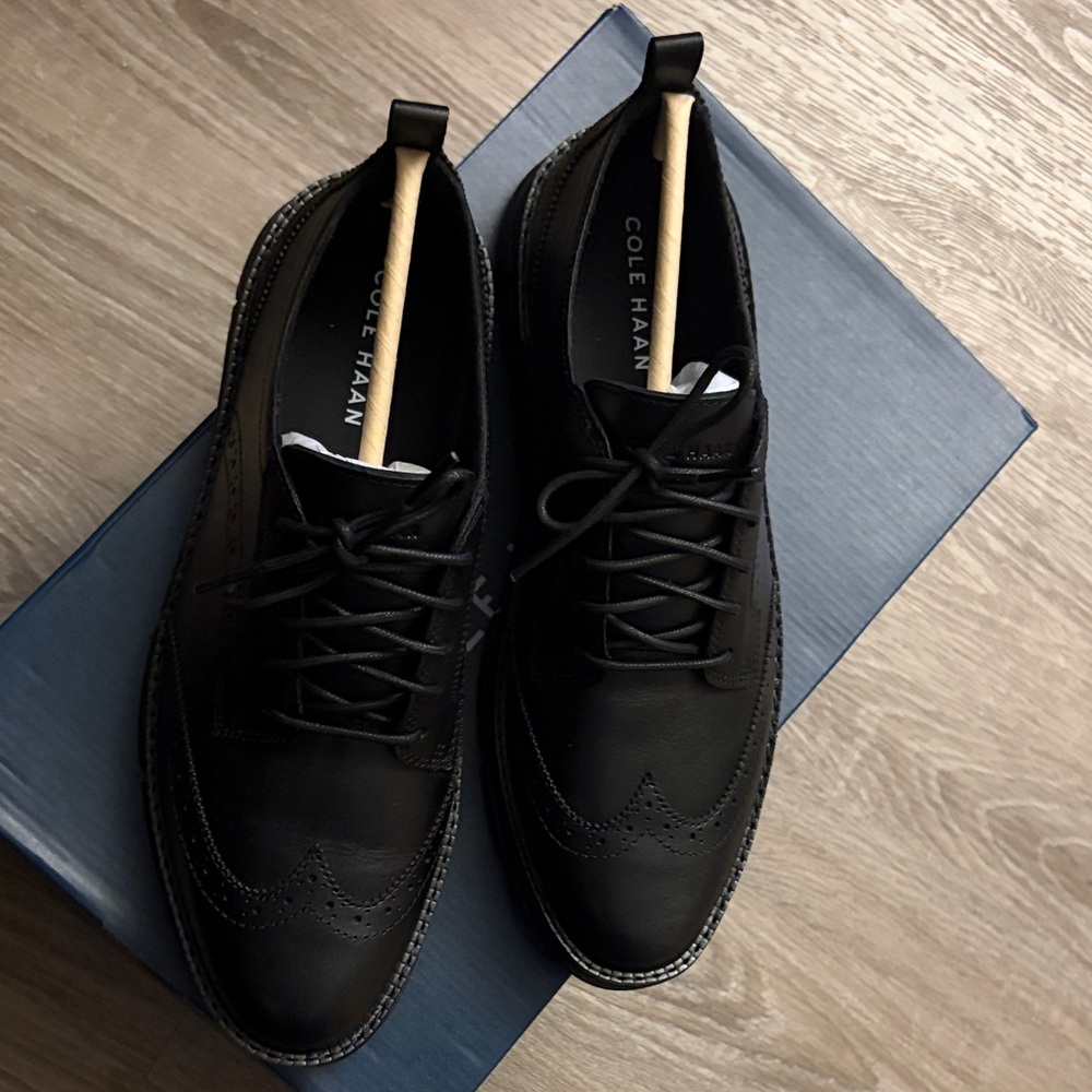 Women's ZERØGRAND Rella Wingtip Oxfords, Sz 9 - Picture 2 of 8